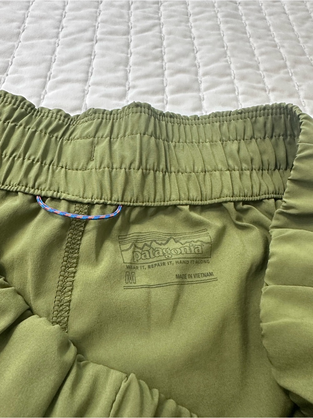 Patagonia Breathable Women’s Terrebonne Caper Green Drawstring Athletic Shorts M - Picture 12 of 12